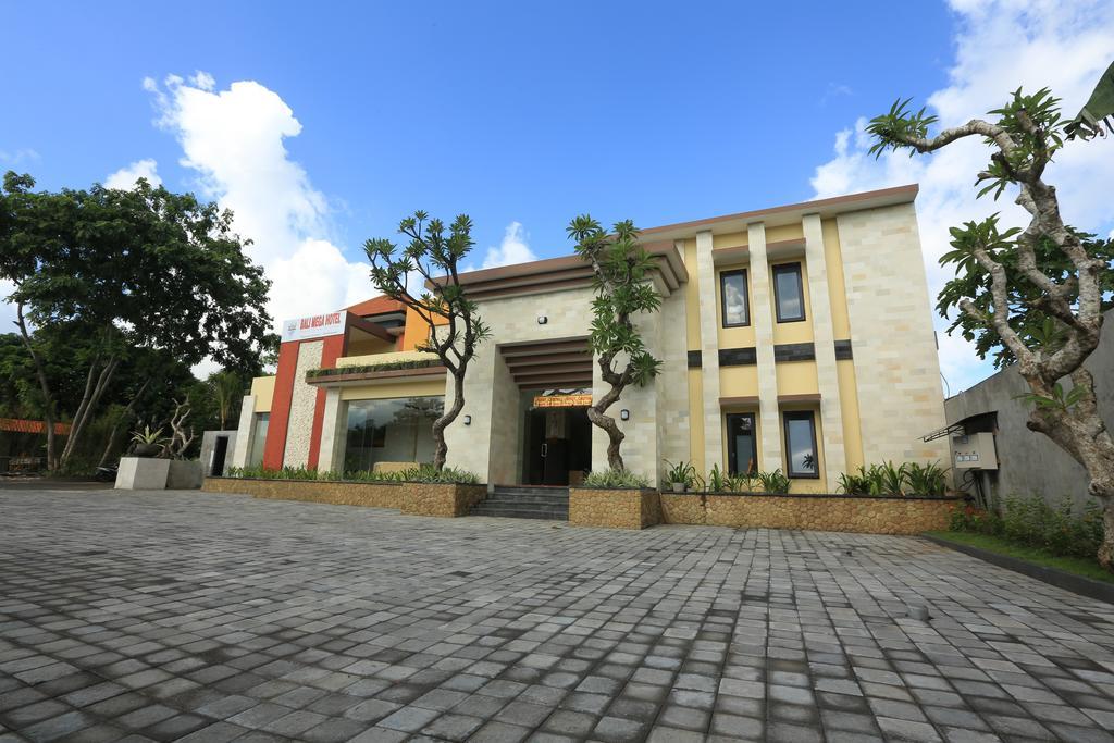 ג'ימבאראן Bali Mega Hotel מראה חיצוני תמונה