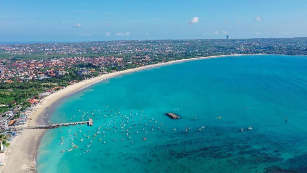 ג'ימבאראן Bali Mega Hotel מראה חיצוני תמונה